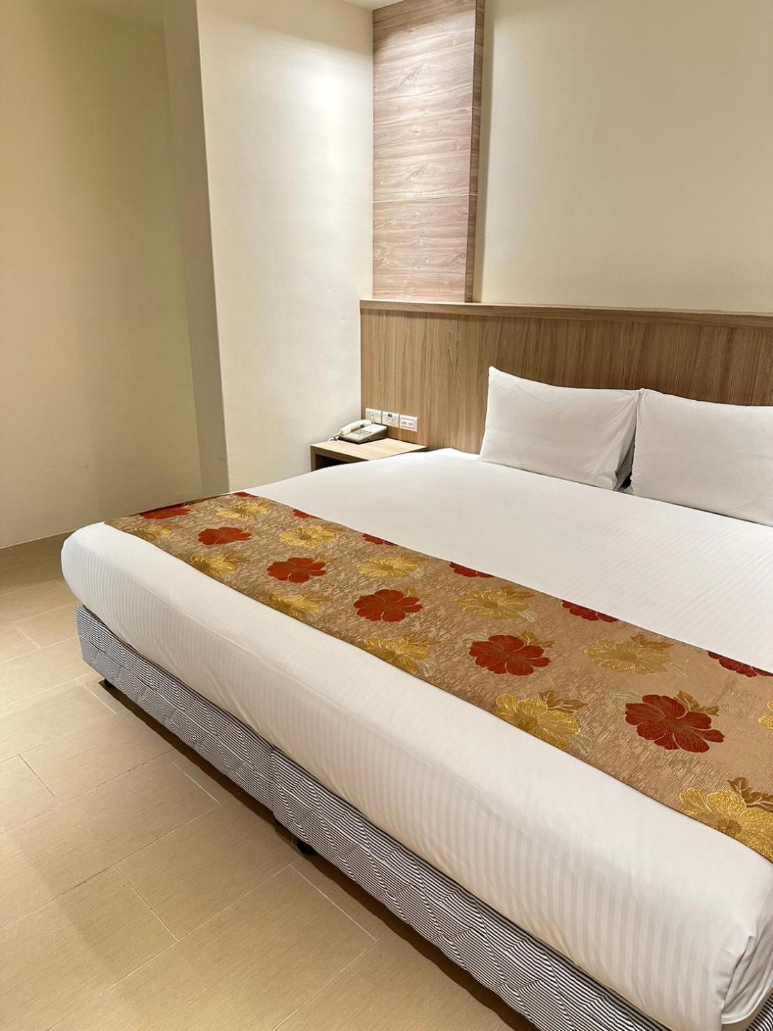 East Town 26 Hotel Hualien City Ngoại thất bức ảnh
