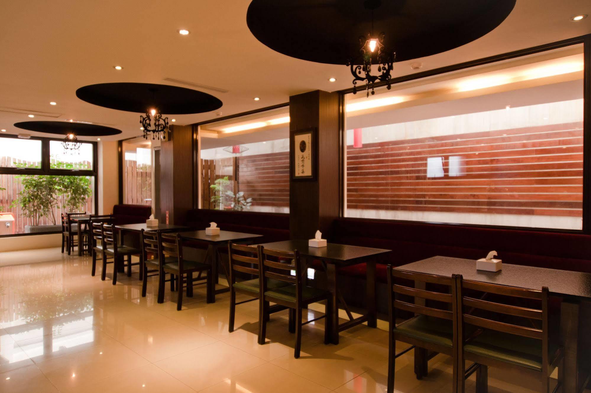 East Town 26 Hotel Hualien City Ngoại thất bức ảnh