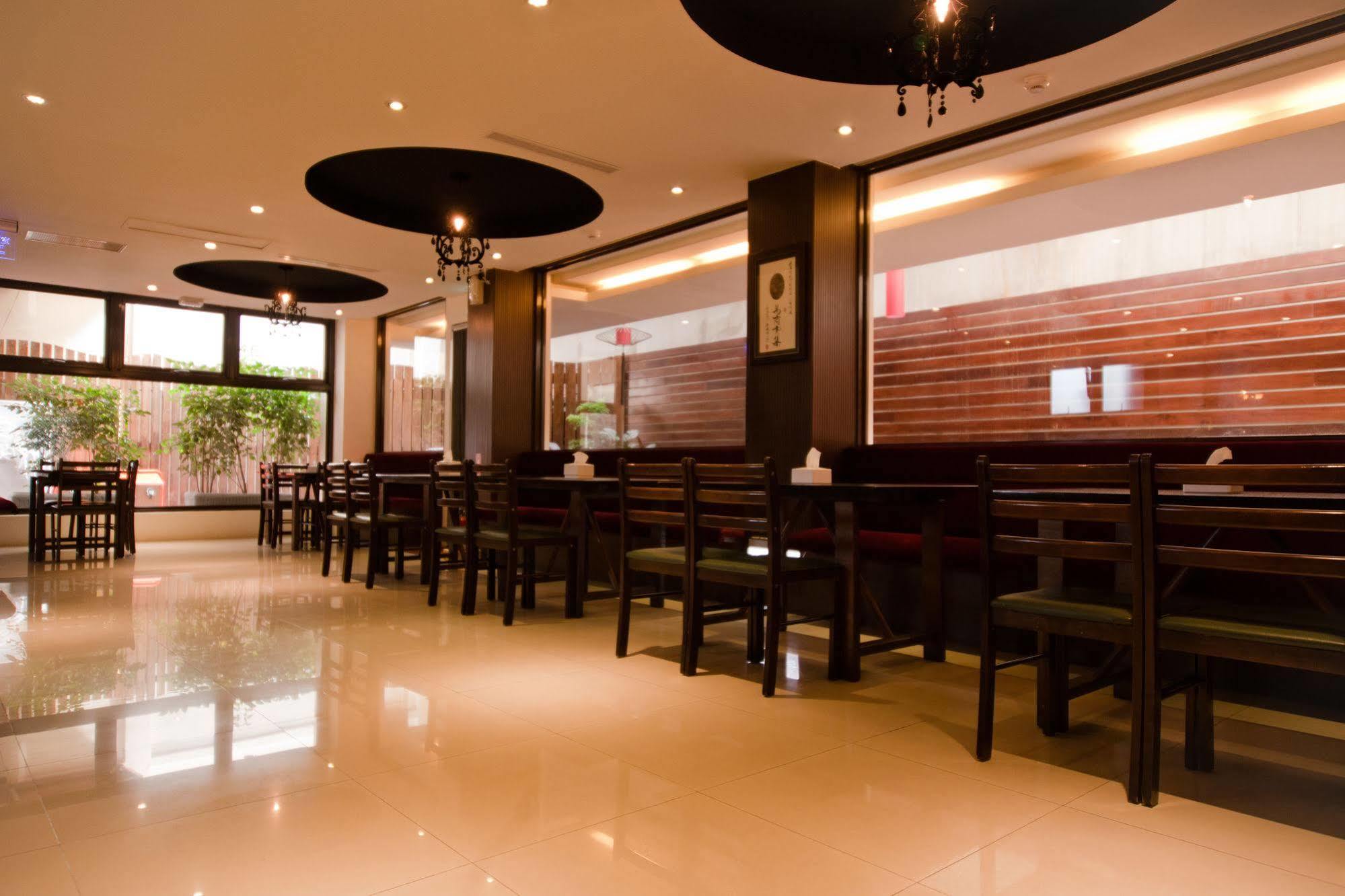 East Town 26 Hotel Hualien City Ngoại thất bức ảnh